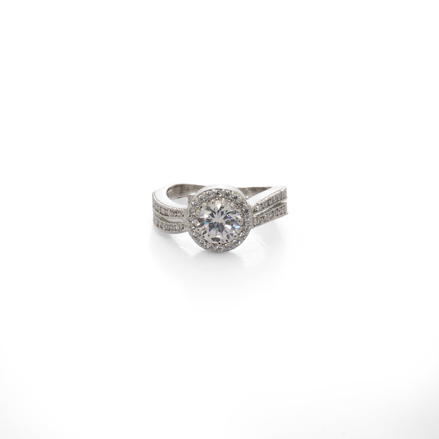 Luxury Silver-Plated CZ Halo Ring for Women – Elegant Statement Jewelry